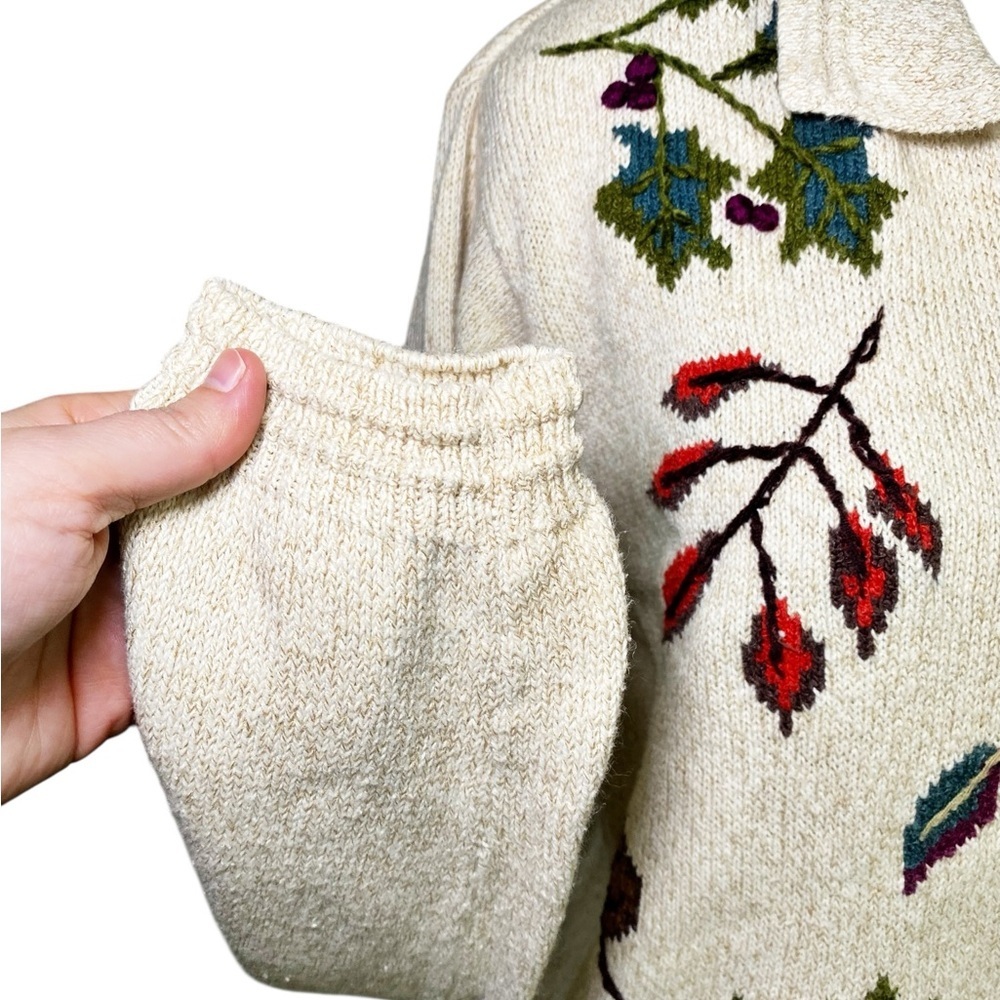 Alfred Dunner Cream Cardigan with Leaf Motif - Picture 5 of 15